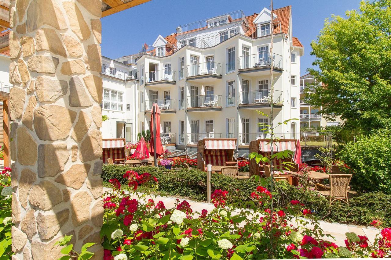 Hotel Am Strand Кюлунгсборн Экстерьер фото